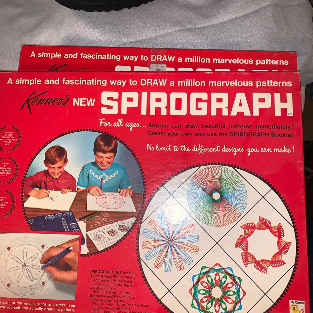 Vintage Spirograph Drawing Game